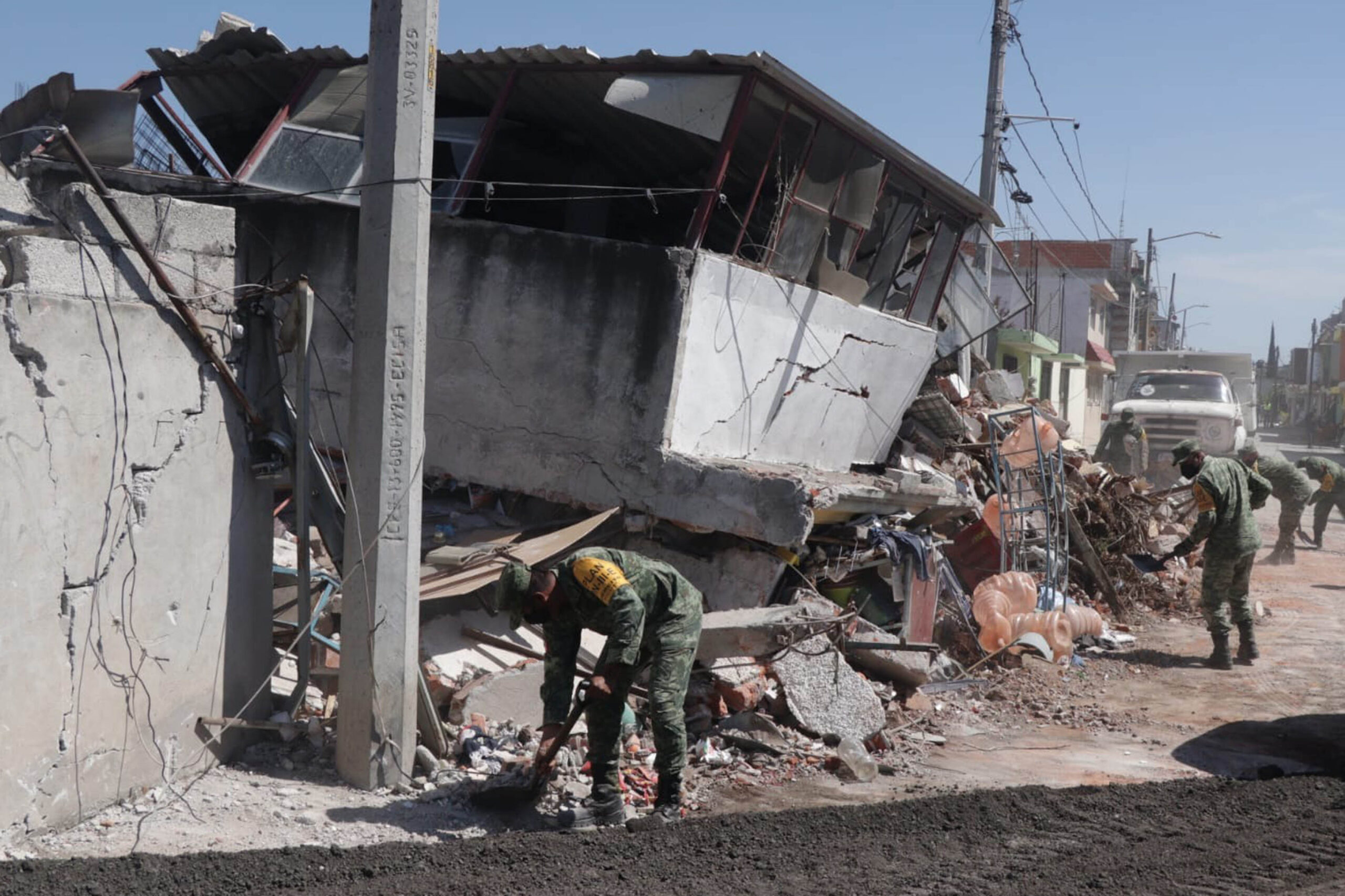 Permiten regreso a 191 viviendas en zona de explosión en Puebla