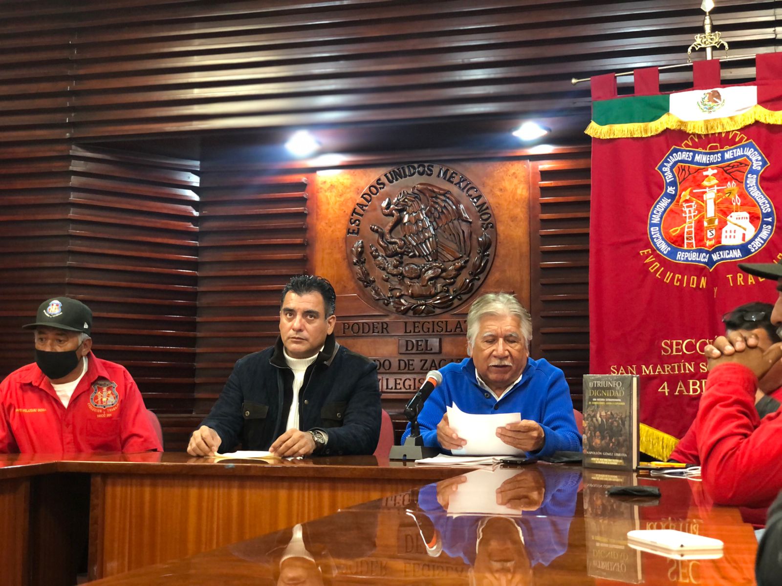 Analizan llevar a juicio político a David Monreal