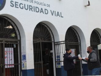 Se reanuda la expedición de licencias de conducir
