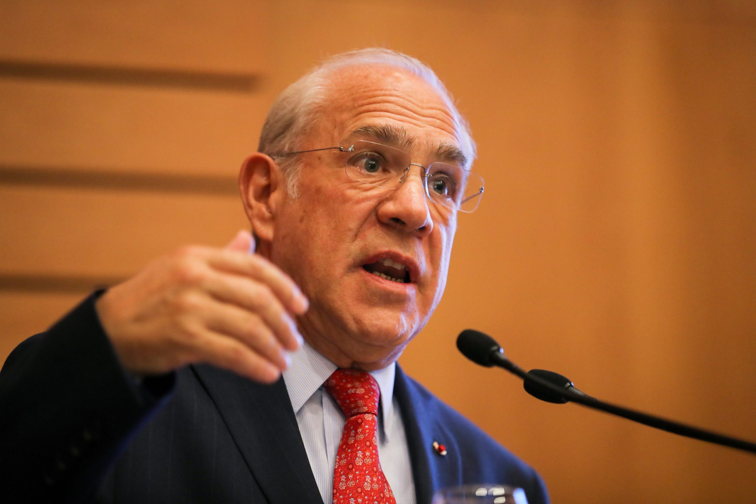 México tiene un “gobierno chiquito, con ingresos chiquitos”: Gurría Treviño