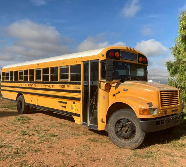 Ayuntamiento de Pánuco pone transporte escolar gratuito