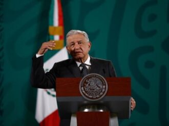 Existe acuerdo para fortalecer el salario mínimo: AMLO