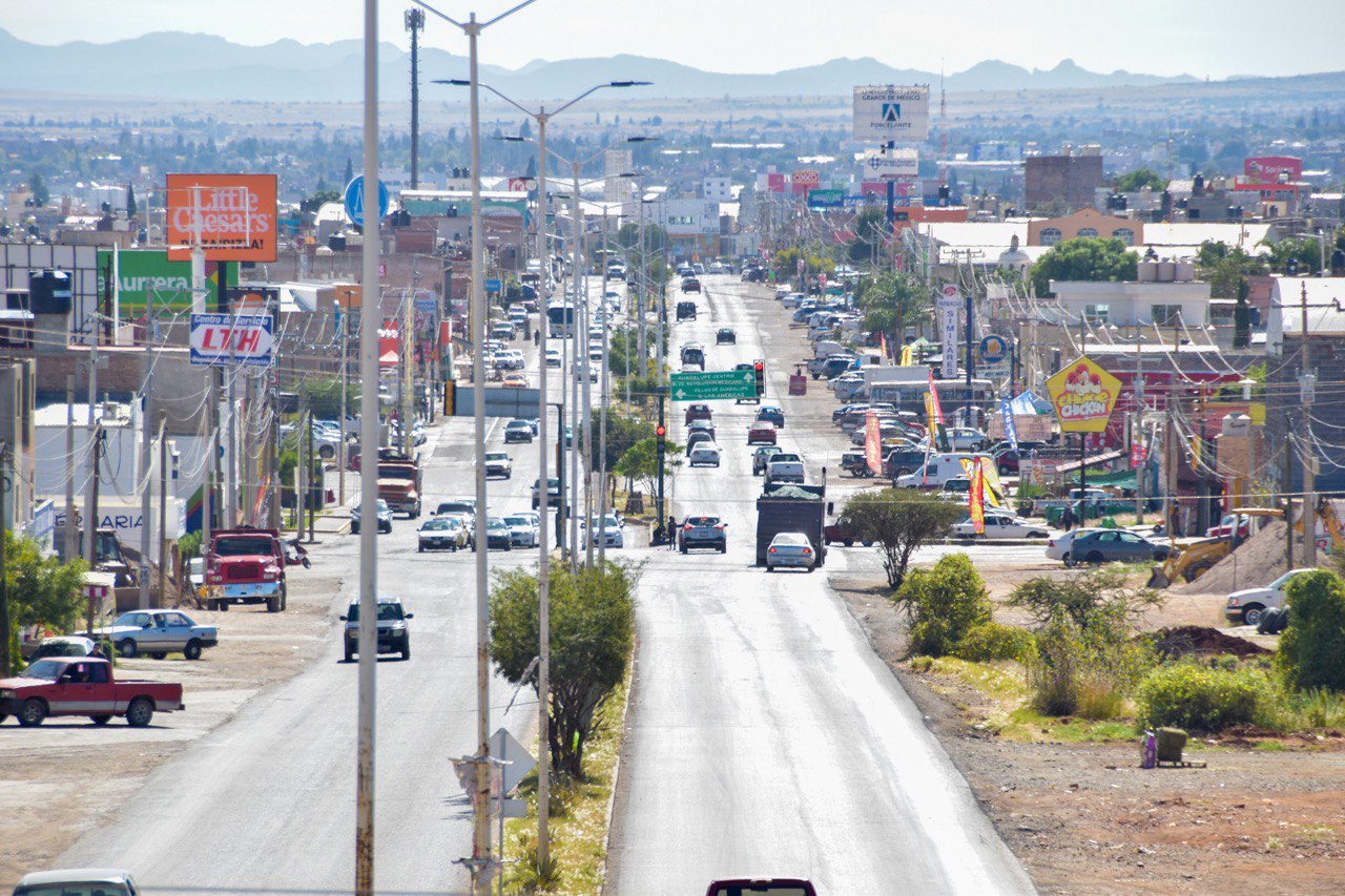 Promete Guadalupe reencarpetamiento; los baches abundan en la carretera a Sauceda de la Borda