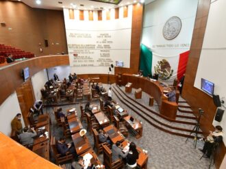 Abandona el bloque plural sesión legislativa; demandan acercamiento del gobernador