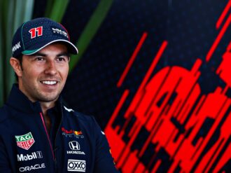 ‘Checo’ Pérez logra el mejor tiempo en las P3; ilusiona de cara a la clasificación