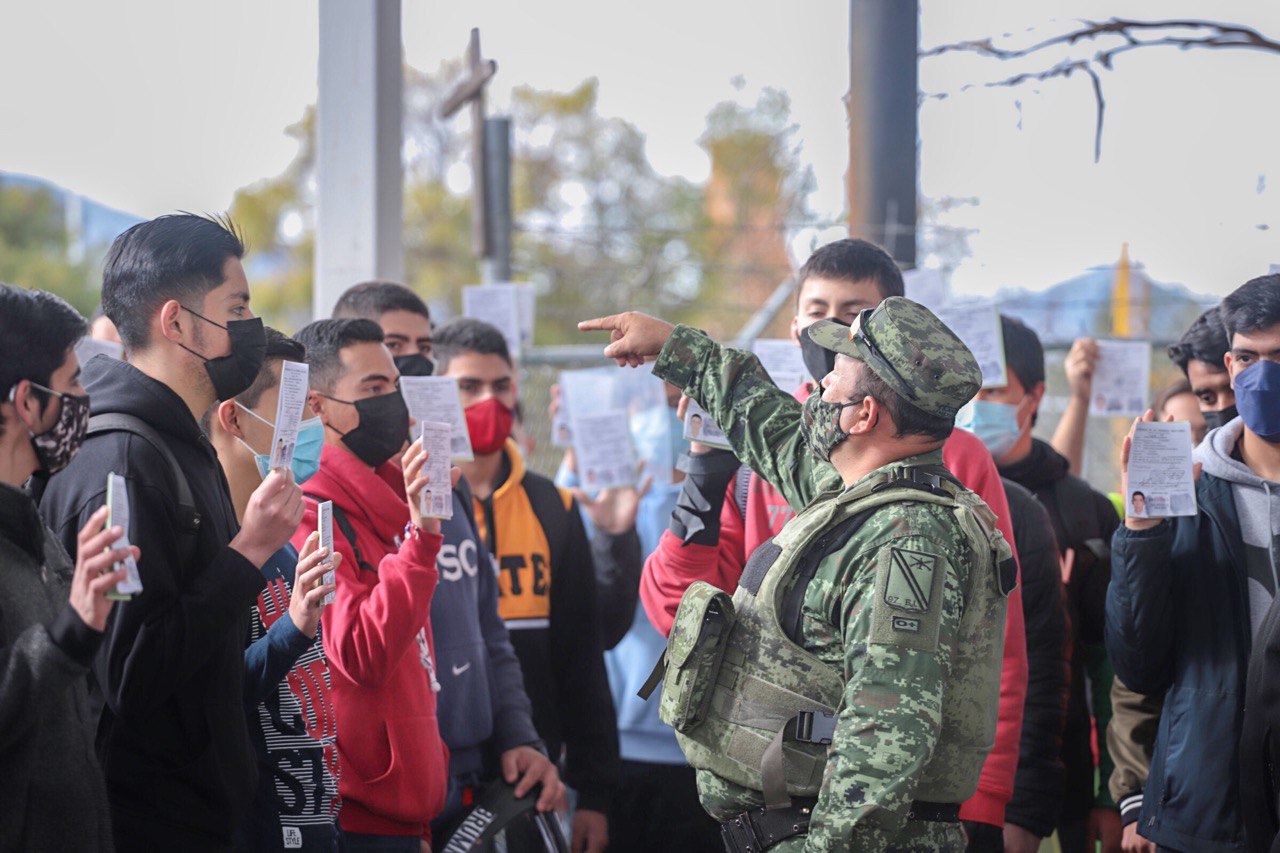 Con gran respuesta jóvenes fresnillenses acuden a sorteo de servicio militar