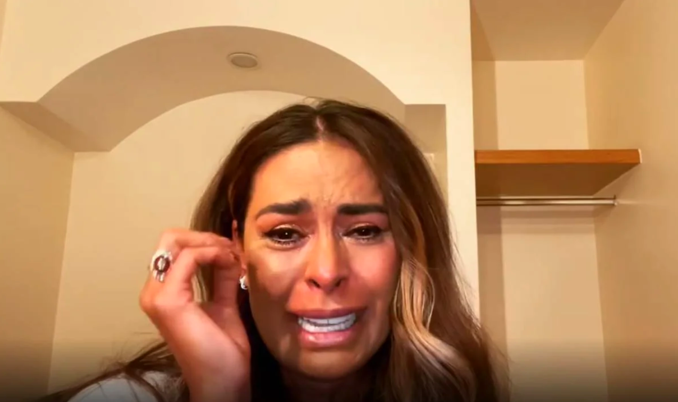 Llora Galilea Montijo: «Suplico ya paren los ataques a mi persona»