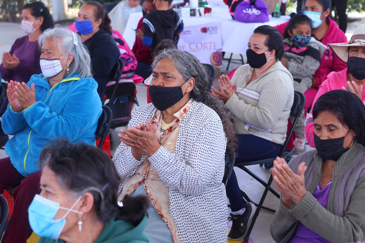 DIF Jerez lleva servicios a la colonia San Isidro