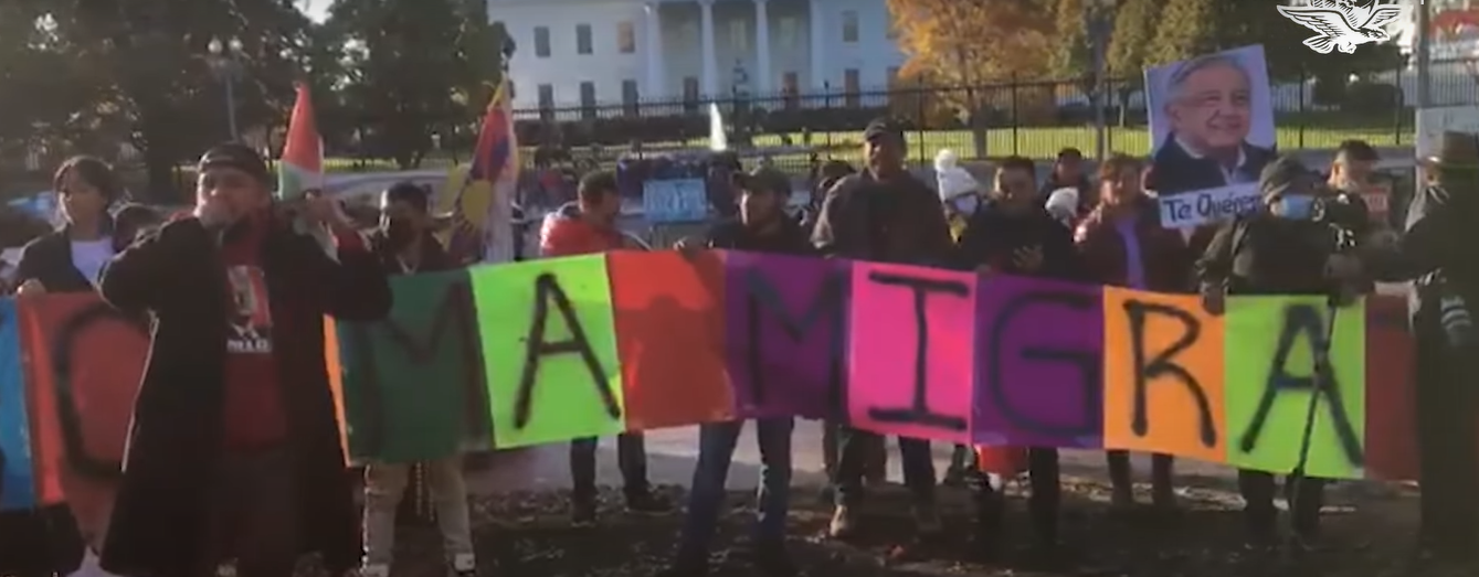 Migrantes expresan su apoyo a AMLO frente a la Casa Blanca; piden reforma migratoria
