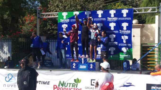 Destacan atletas zacatecanos en el maratón de Torreón