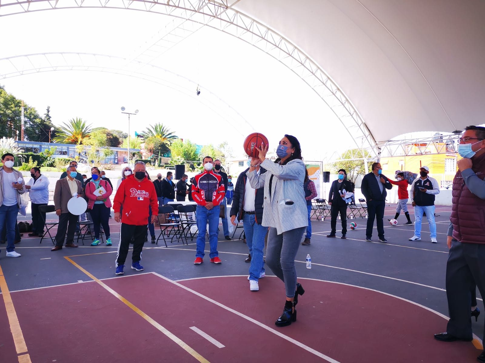 Trabajadores de la salud muestran su talento deportivo