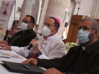 Obispo da a conocer la segunda carta pastoral y cómo también el documento del tercer sínodo diocesano