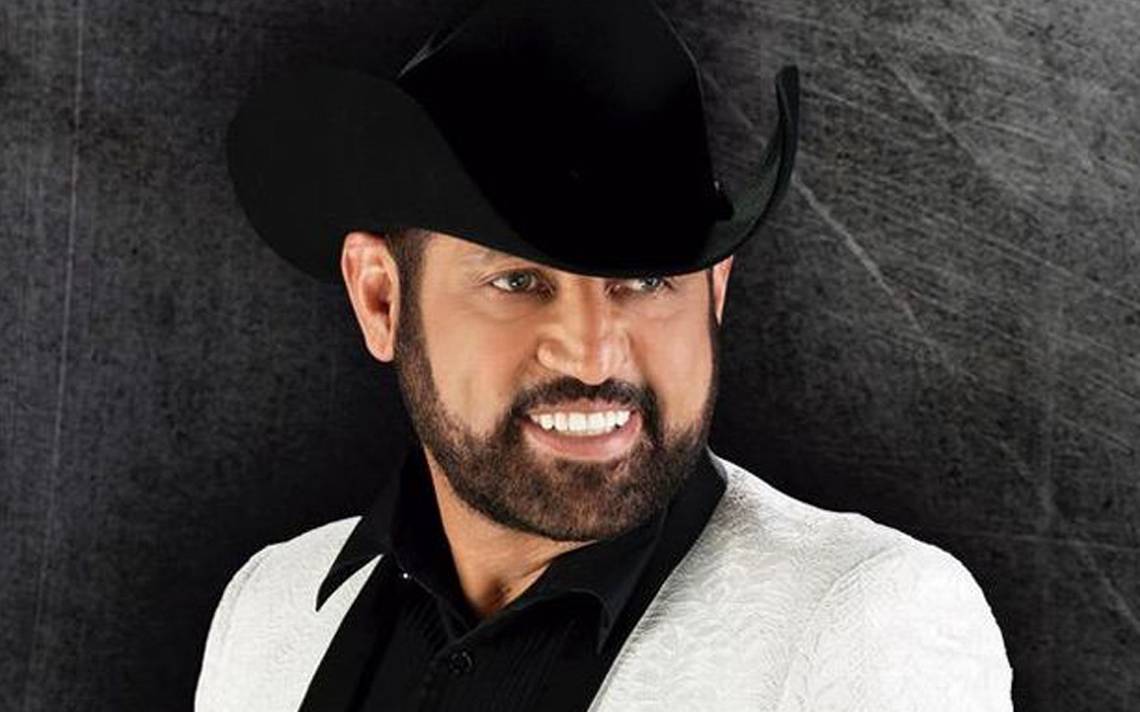 ¿Quién es Pancho Barraza, el cantante que canceló show en Metepec por amenazas?