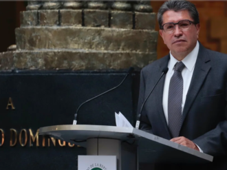 Los mercados deben estar tranquilos, dice Monreal tras propuesta de AMLO para Banxico