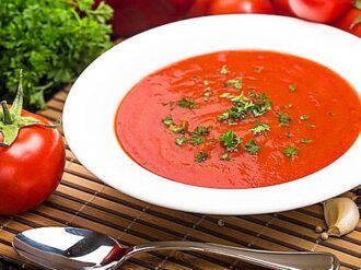 Sopa de tomates asados