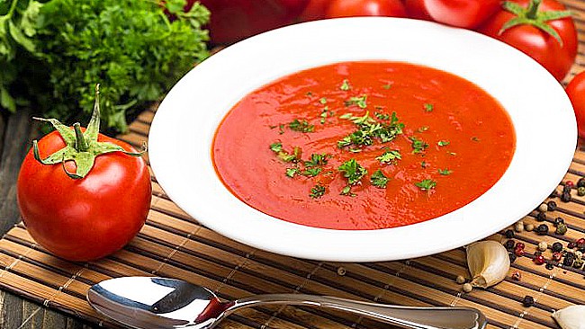 Sopa de tomates asados