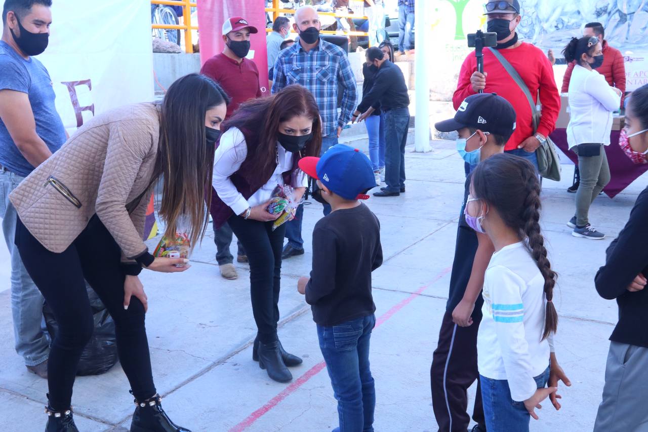Servicios del SMDIF de Jerez llegan a la comunidad de la Gavia