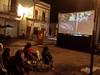 Impulsan proyecto «Cinema en tu Plazuela» en Jerez