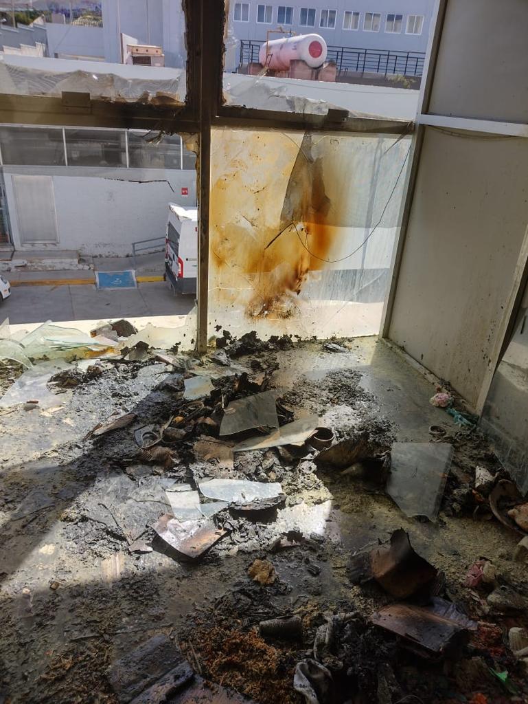 Protección Civil Estatal sofoca conato de incendio en Hospital del Issste