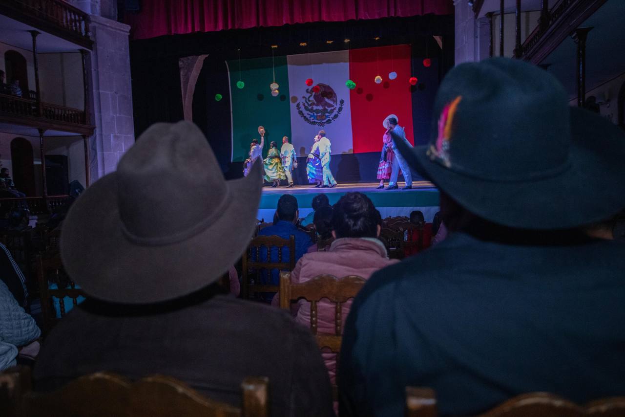 Noche de cultura y tradición en los «Domingos Familiares» en Jerez