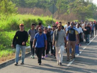 AMLO pedirá a Biden regularizar a migrantes mexicanos que viven en EU