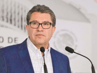 Nunca condicionaré mi permanencia en Morena: Monreal