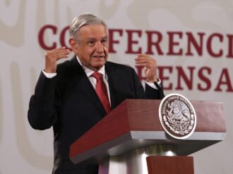 AMLO recomienda al INE aplicar un «plan de austeridad republicana»