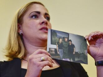 Exnovia de Maradona lo acusa de violencia física y sexual