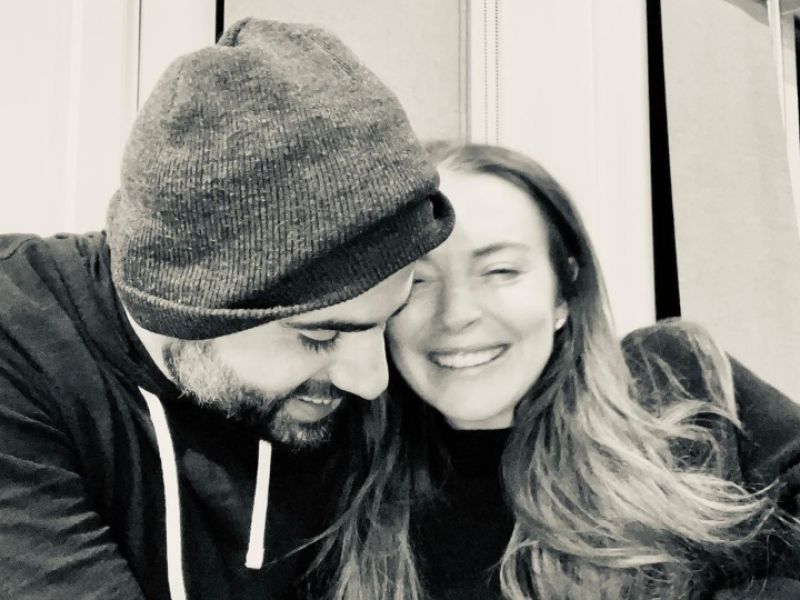 Lindsay Lohan anuncia su compromiso con Bader Shammas