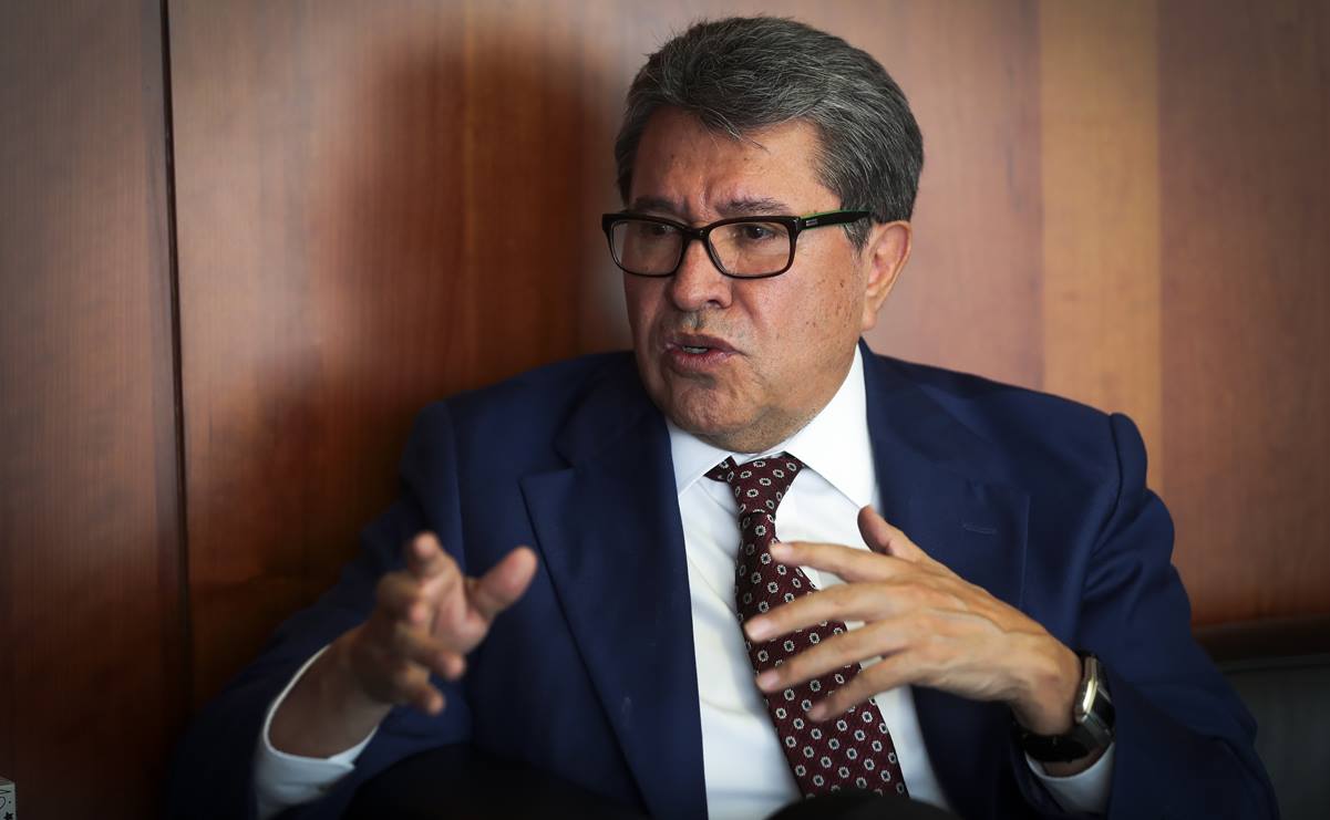 A destiempo y desenfrenada la sucesión presidencial: Monreal