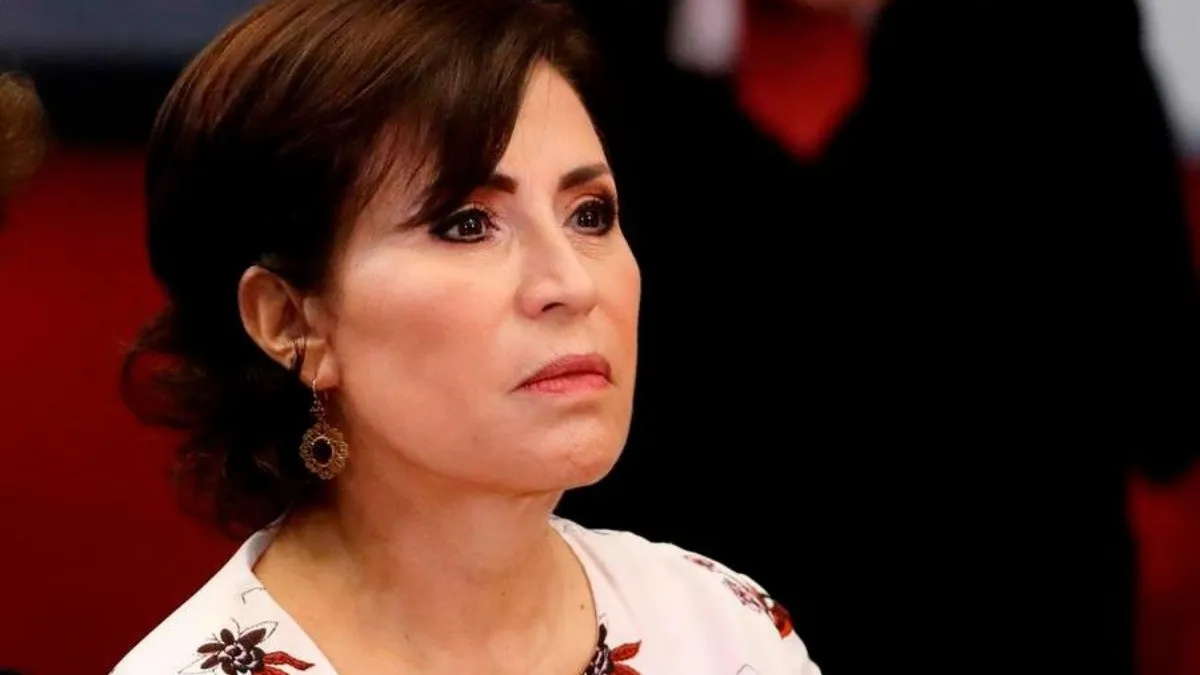 Familiares de Rosario Robles realizan jornada de resistencia