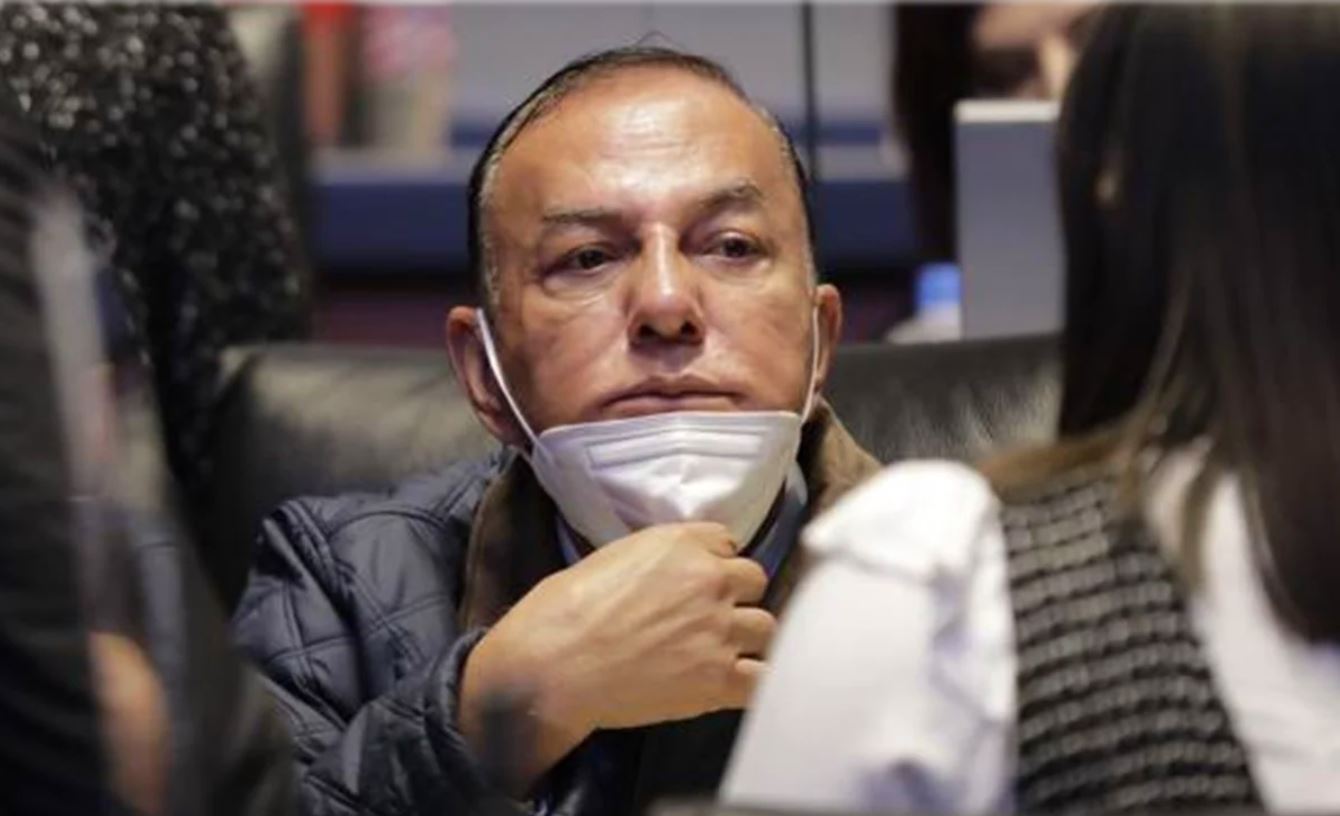 Vinculan a proceso a José Manuel del Río, funcionario del Senado acusado de homicidio