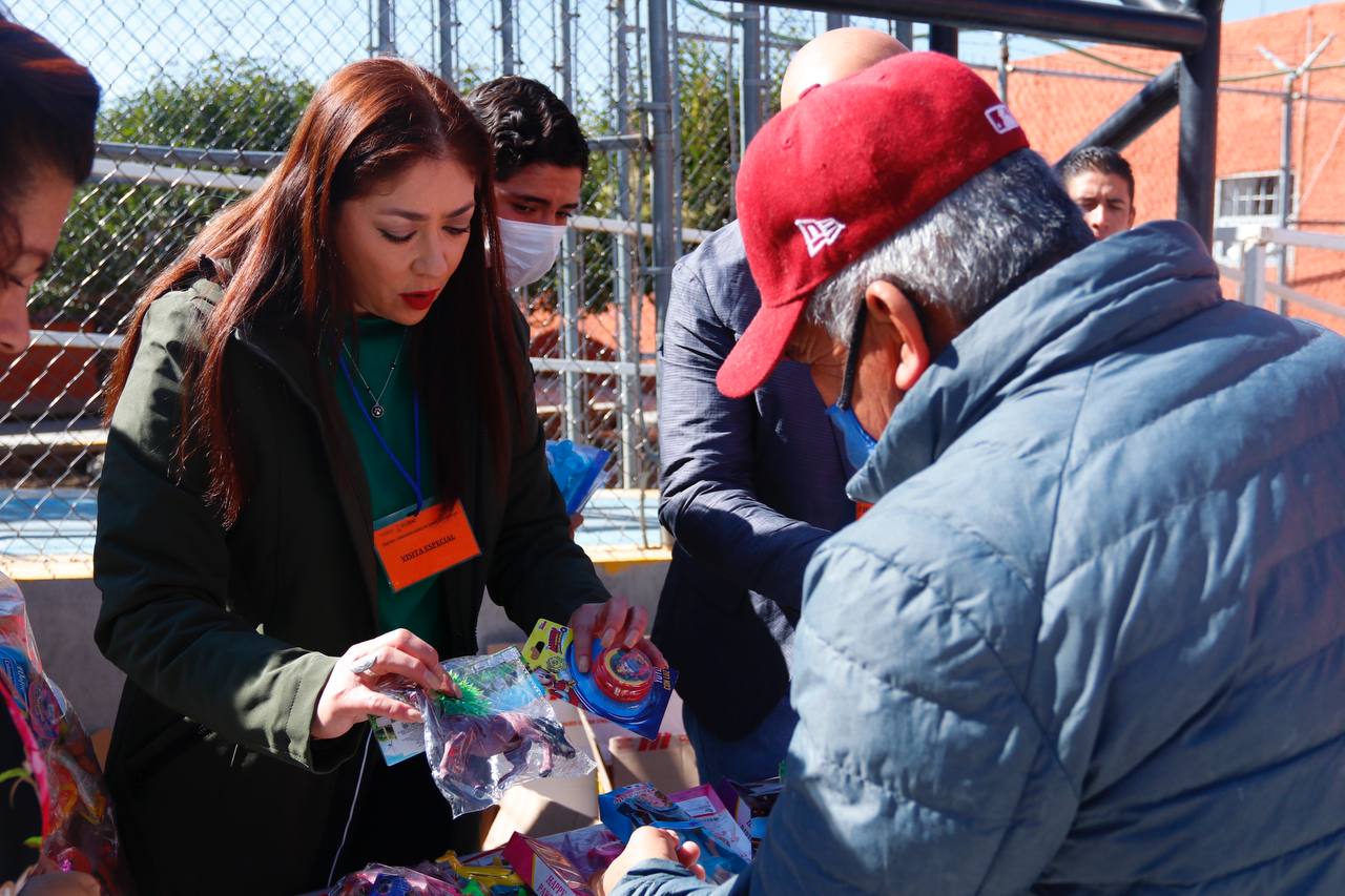 DIF Jerez lleva tradiciones navideñas a centro penitenciario