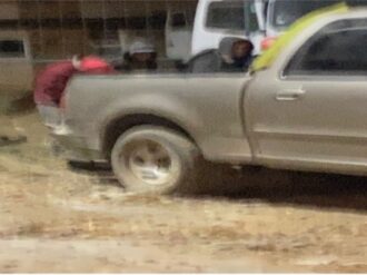 Lapidan robos e inseguridad a comerciantes