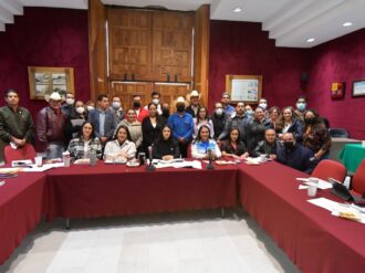 Defiende Norma Castorena el presupuesto para el gremio de salud