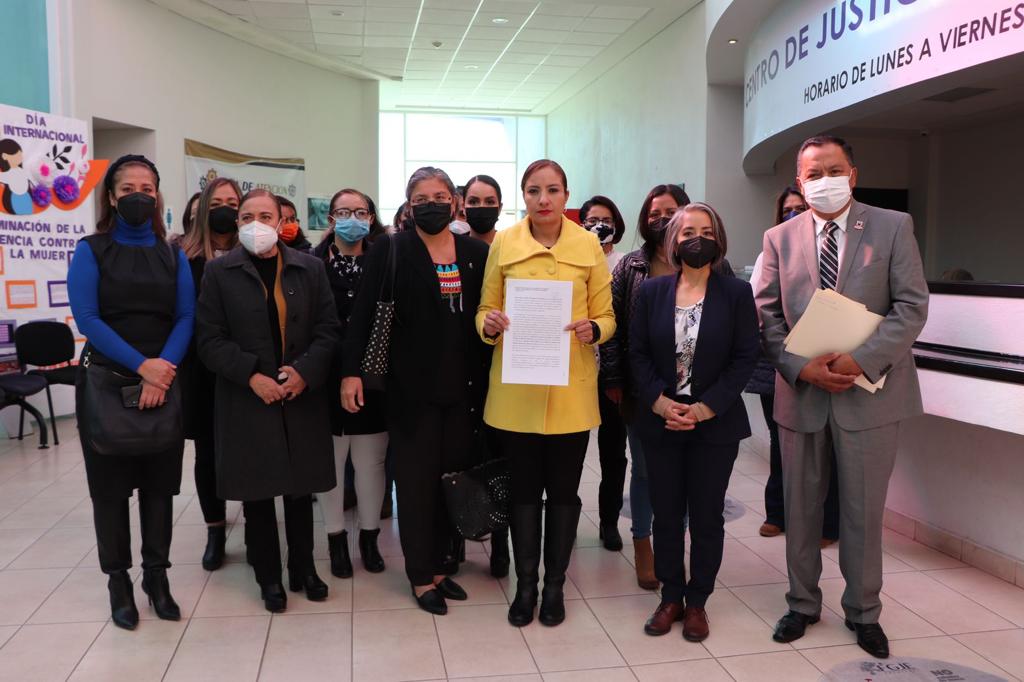 Denuncian a Arturo Nahle por violencia política de género