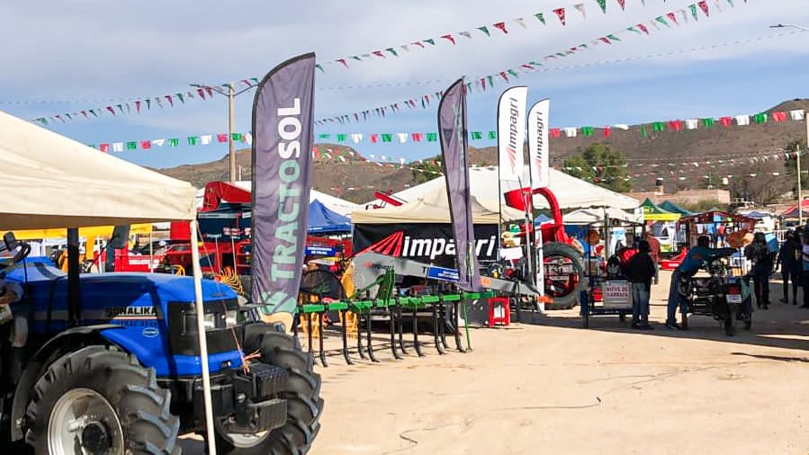 Realizan Tercer Tianguis Agropecuario Regional