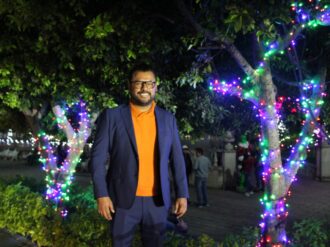 Encienden iluminación navideña en Tabasco
