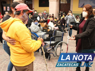 Personas con discapacidad reciben apoyos por parte del Gobierno Capitalino