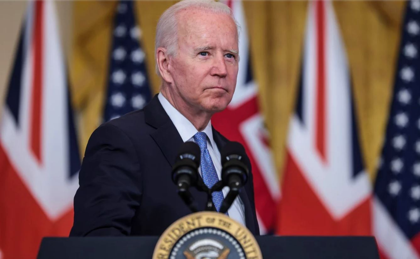 Biden pide a Corte Suprema decidir sobre «Quédate en México»