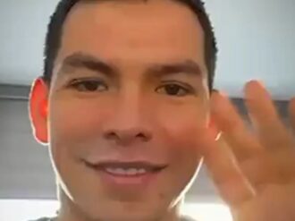 Chucky Lozano desea un feliz año nuevo a sus seguidores