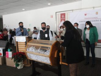 Celebran la entrega de los trabajadores de la salud