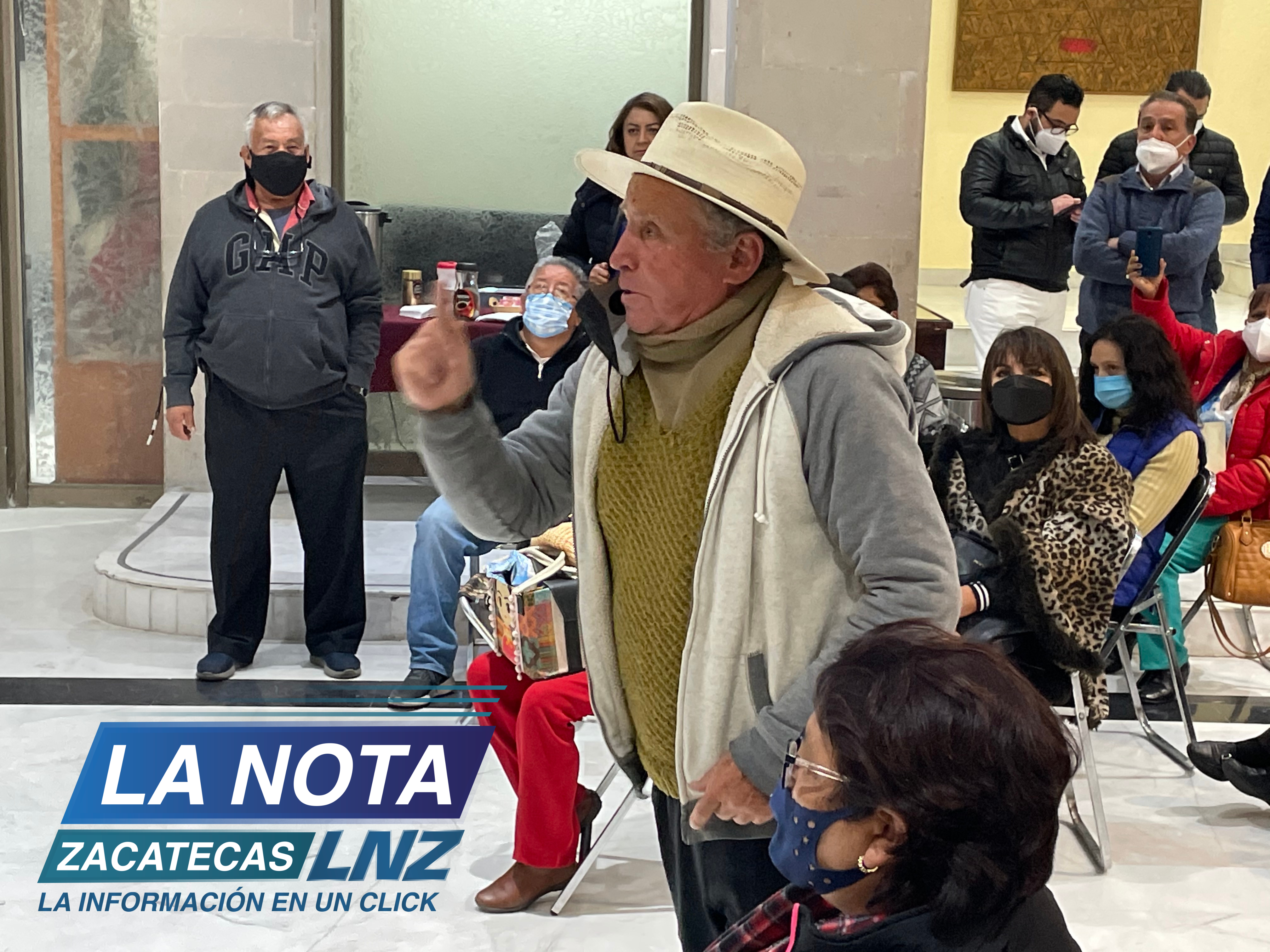 Jubilados se irán por la vía legal; no descartan movilizaciones radicales