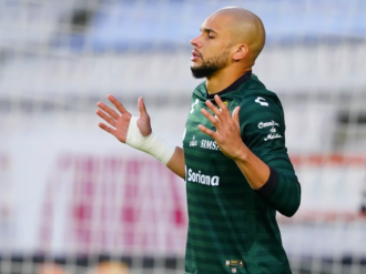 América va por la figura en la defensa del Santos