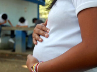 CONAPO debe informar estrategia para prevenir embarazo en adolescentes