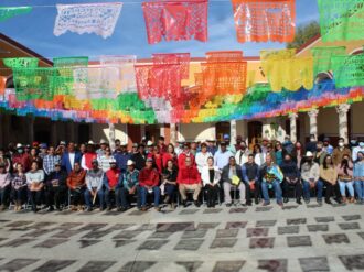 Toman protesta a delegados municipales y representantes migrantes de Sombrerete