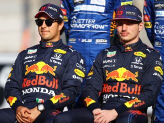 «Checo» Pérez es una leyenda: Max Verstappen