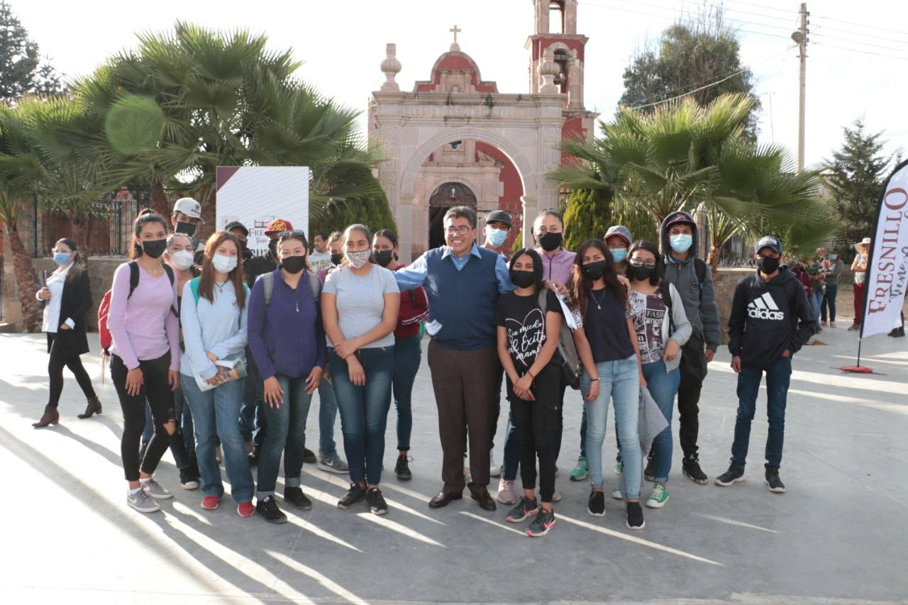 Entrega Saúl Monreal la plaza del Conde de San Mateo