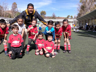 Apretado triunfo para Galloz Negros FC sobre Tuzos UAZ