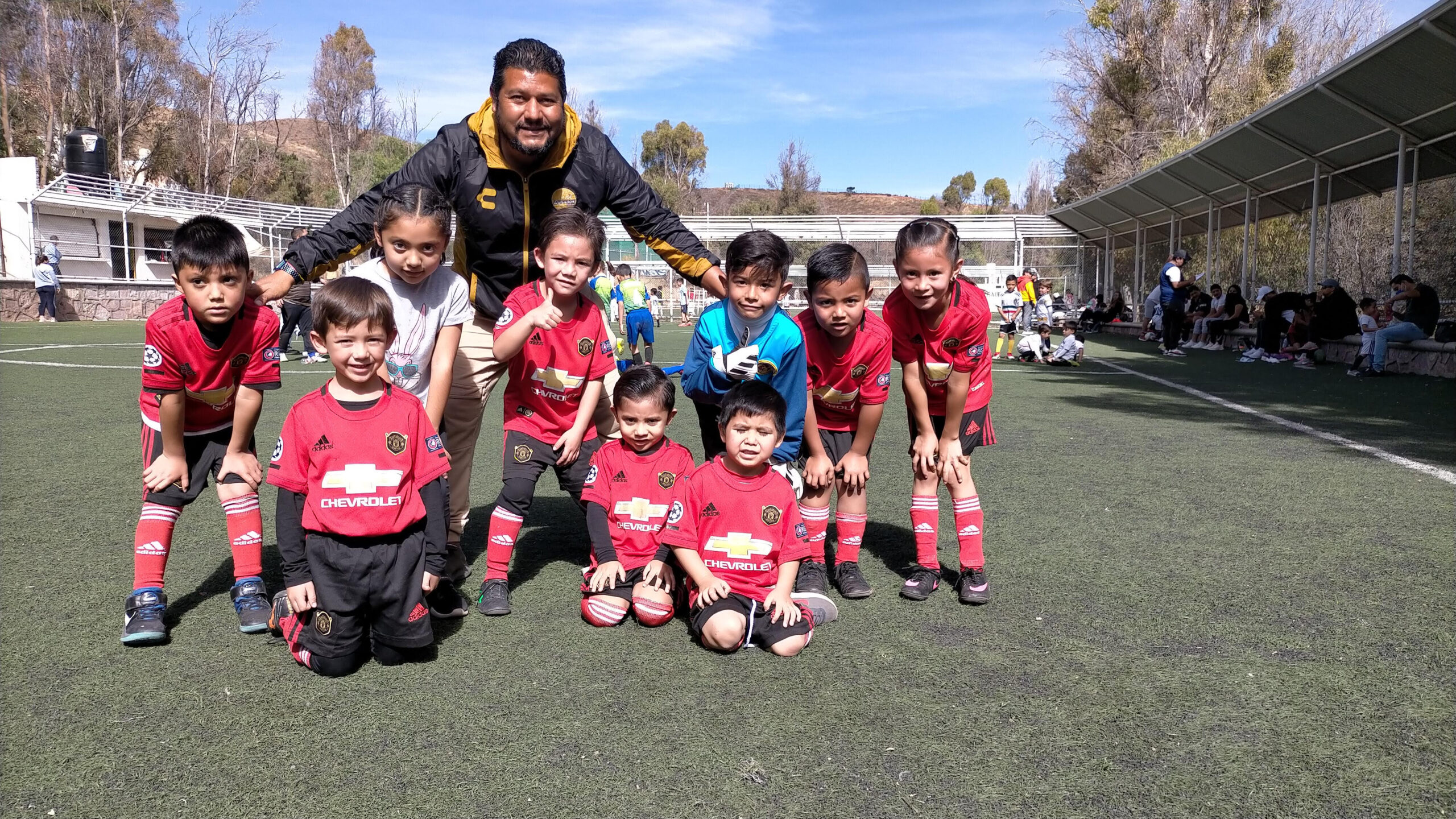 Apretado triunfo para Galloz Negros FC sobre Tuzos UAZ